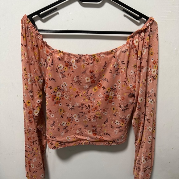 Flower Top - Picture 2 of 2